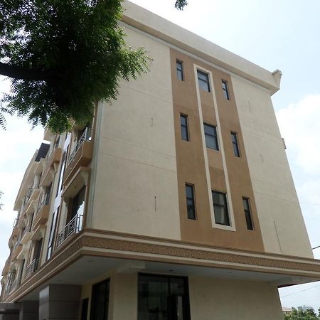 فندق شيرديفي  Sai Heera Residency المظهر الخارجي الصورة