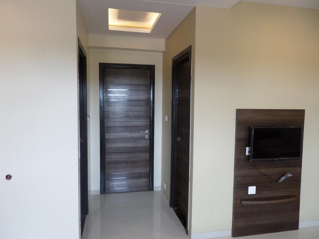 فندق شيرديفي  Sai Heera Residency المظهر الخارجي الصورة