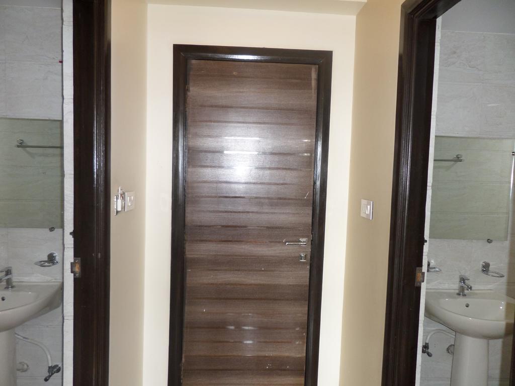 فندق شيرديفي  Sai Heera Residency المظهر الخارجي الصورة