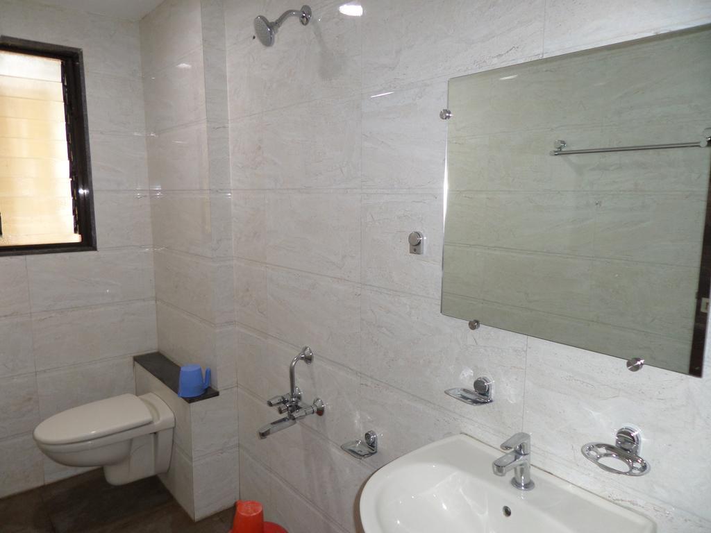 فندق شيرديفي  Sai Heera Residency المظهر الخارجي الصورة