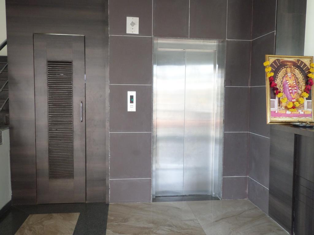 فندق شيرديفي  Sai Heera Residency المظهر الخارجي الصورة