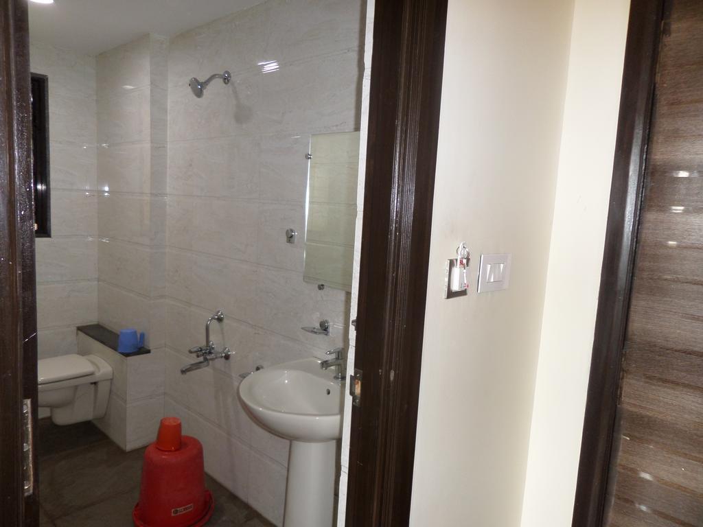 فندق شيرديفي  Sai Heera Residency المظهر الخارجي الصورة